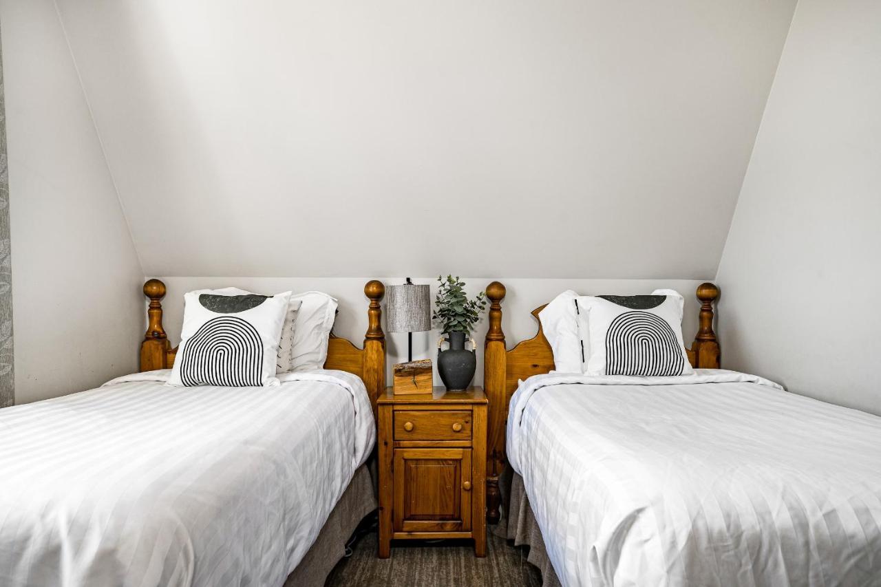 Beautiful & Bright 3 Bed Townhome Near Village Blue Mountains Ngoại thất bức ảnh